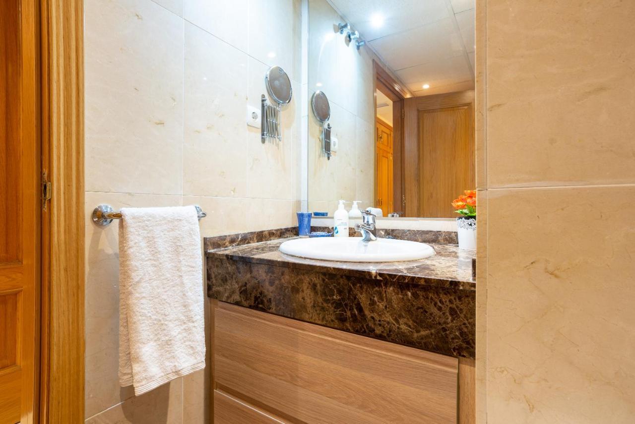 Apartamento Con Parking Puerto Nuevo 8 Малага Екстериор снимка